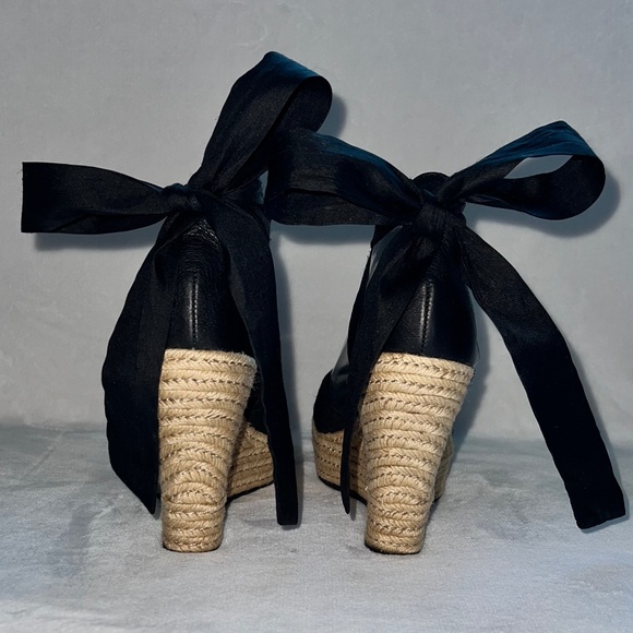 UGG Lucianna Black Tie-Up Wedge Size 8.5 - Picture 5 of 15